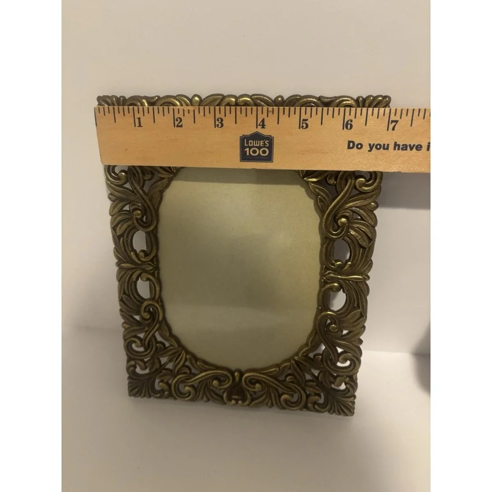 Vintage Ornate Oval Photo Frame Antique‎ Scroll
